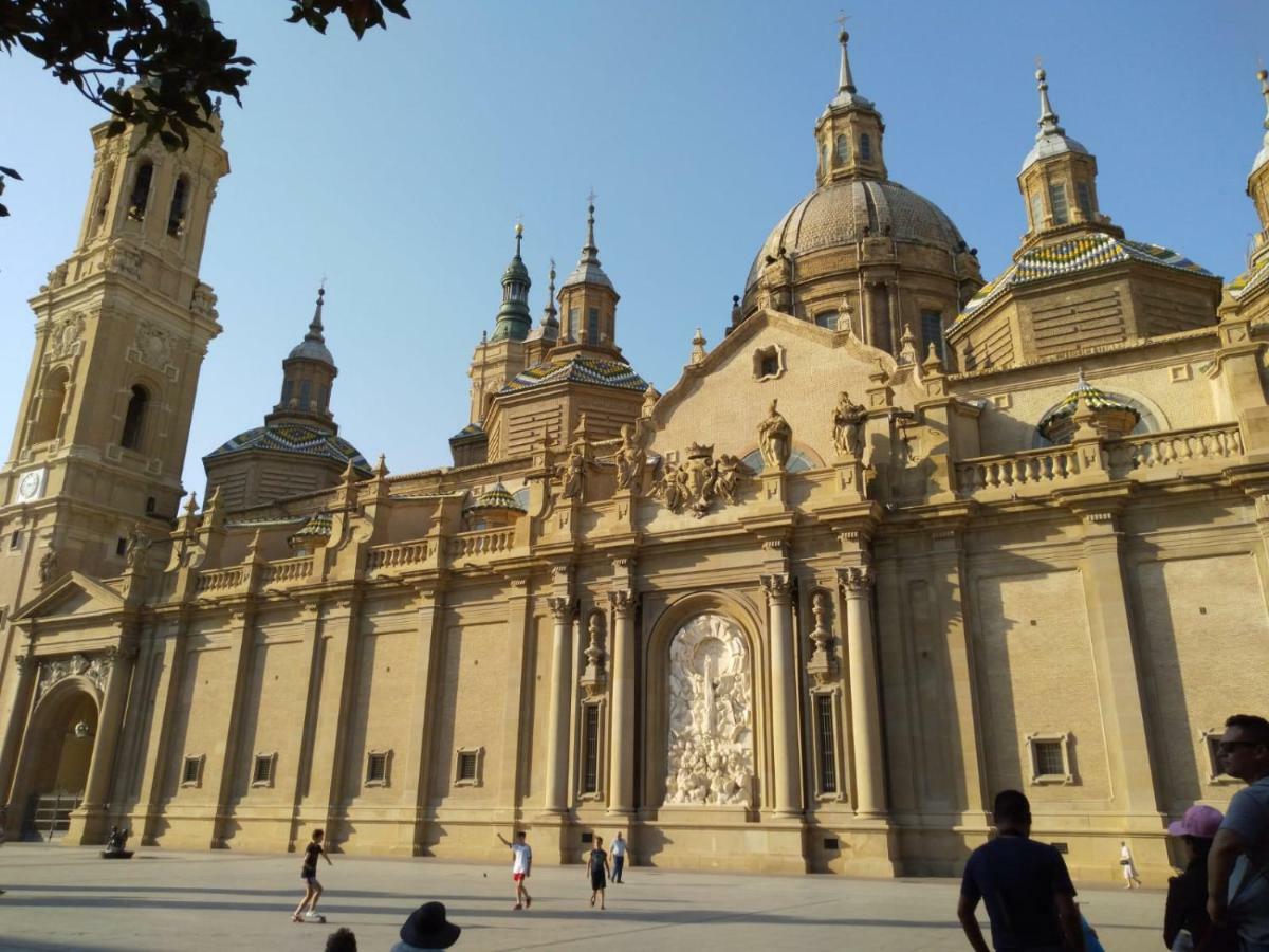 Acojedor Piso A Metros Del Pilar Y Plaza Espana Zaragoza Bagian luar foto