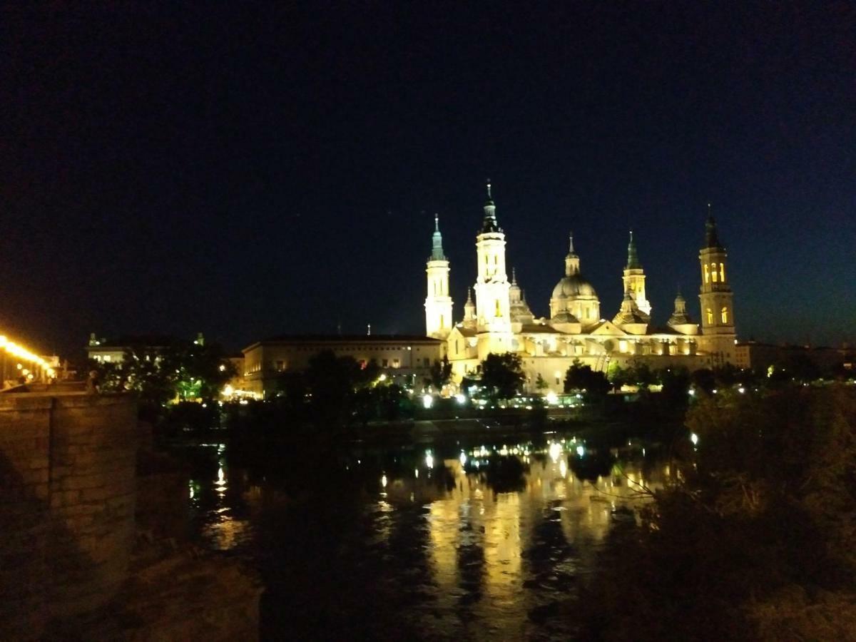 Acojedor Piso A Metros Del Pilar Y Plaza Espana Zaragoza Bagian luar foto